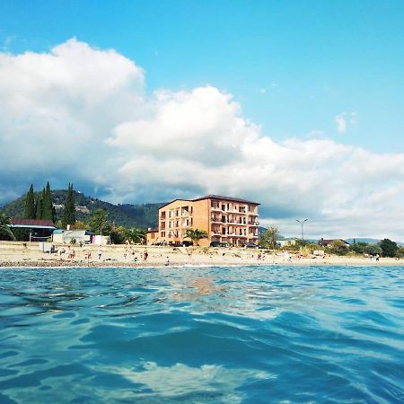 Hotel Leon New Athos Zewnętrze zdjęcie
