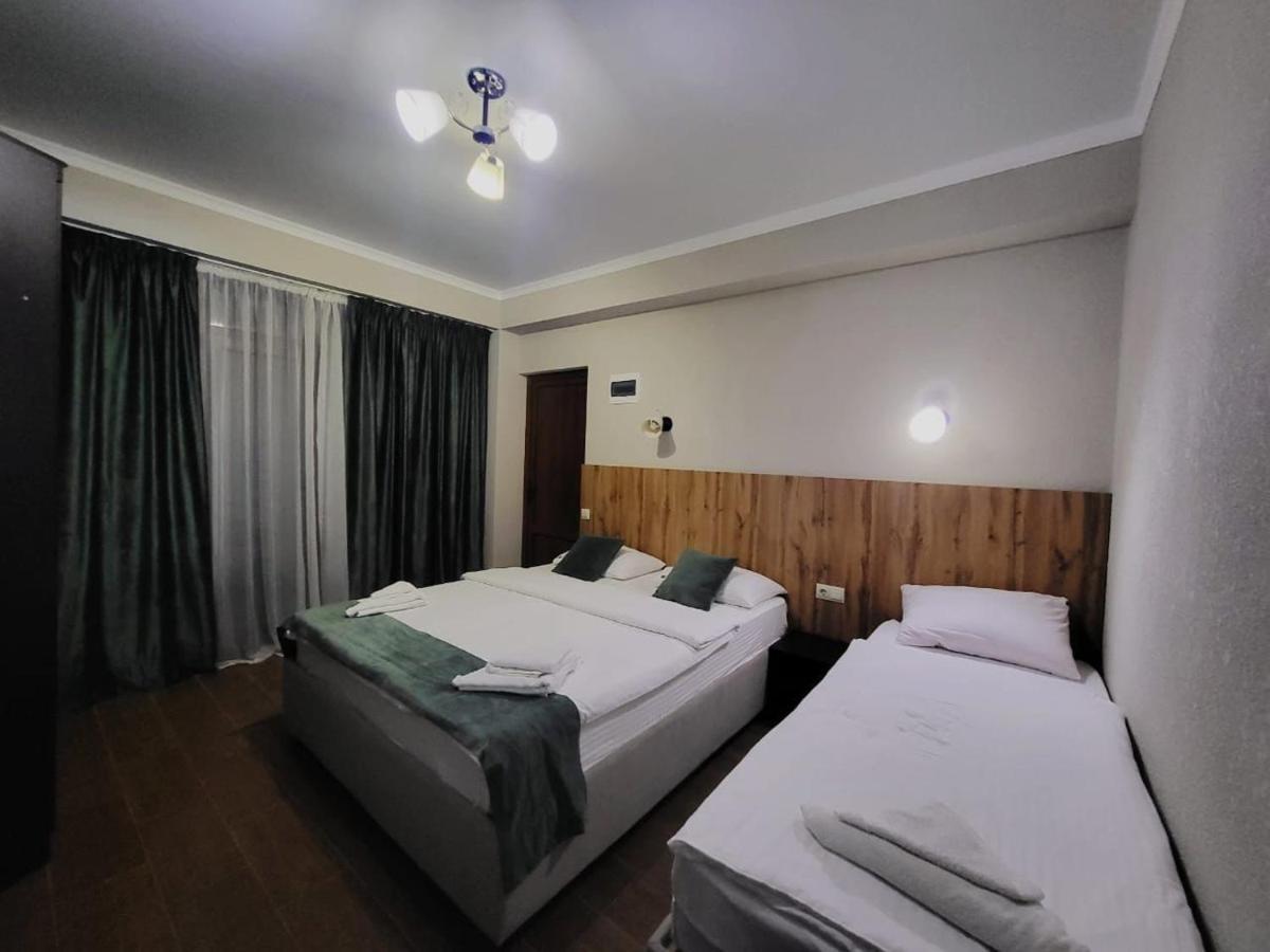 Hotel Leon New Athos Zewnętrze zdjęcie